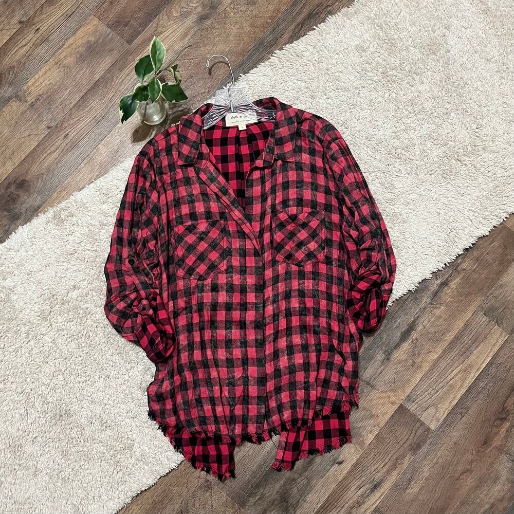 Anthropologie Cloth & Stone Large Red Black Buffalo Plaid Frayed Hem Flannel Top